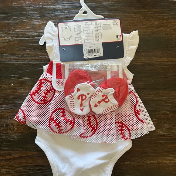Phillies Onesie ⚾️ - Picture 2 of 3